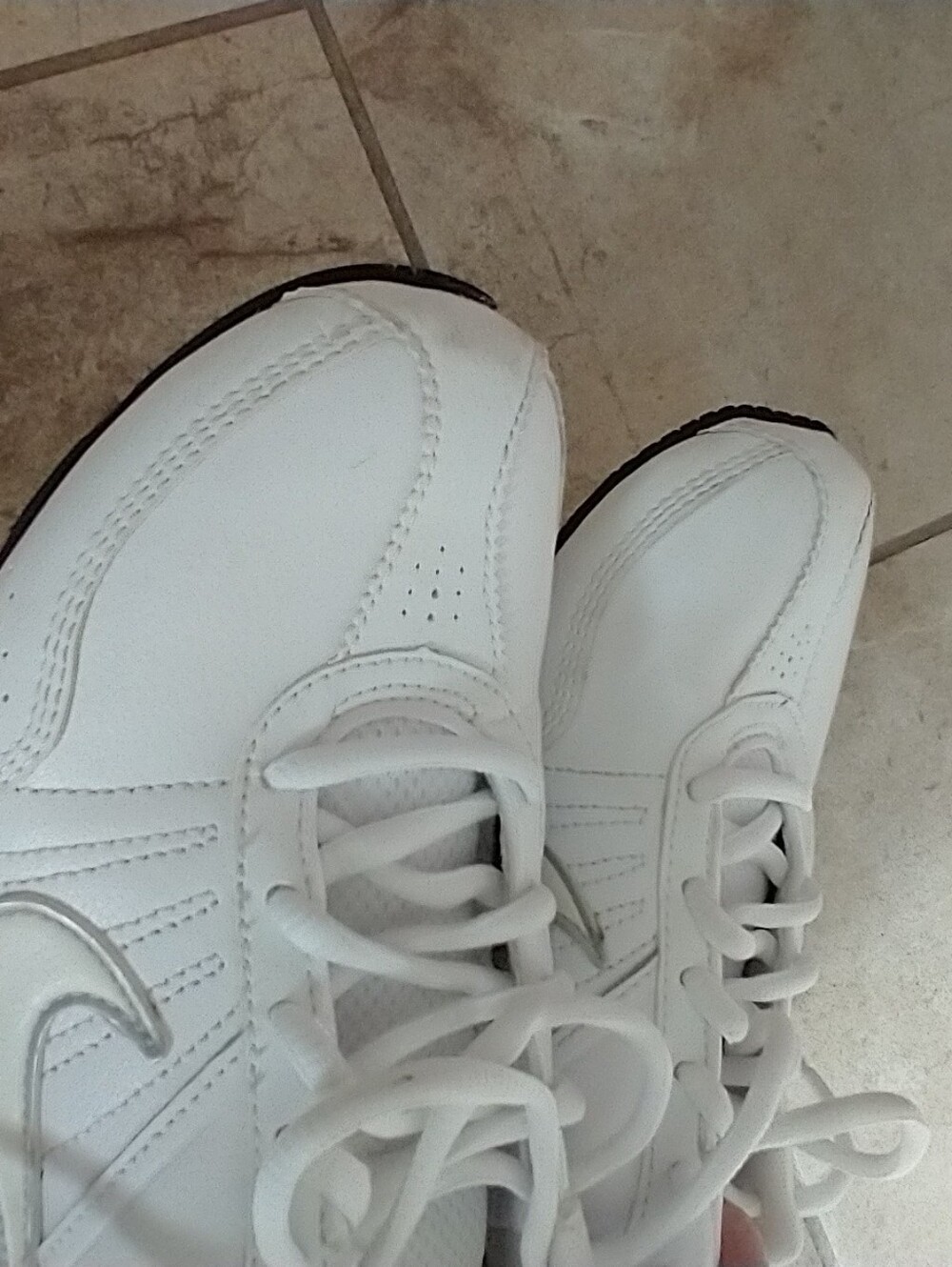 Nike Air White Leather Sneakers Size 8 - Picture 5 of 8